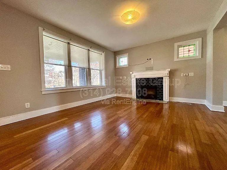 5804 Pershing Ave — Photo 2