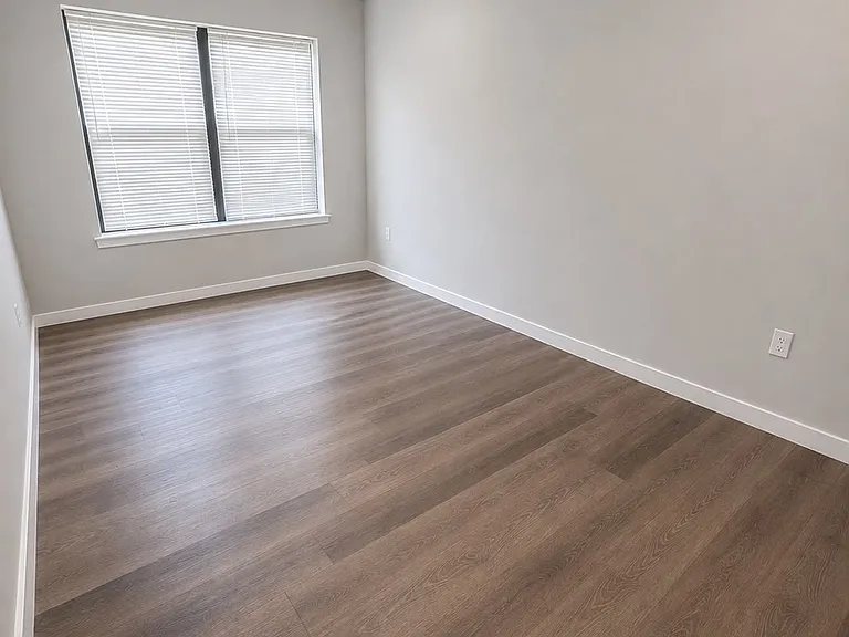 182 Cedar St #1 — Photo 5