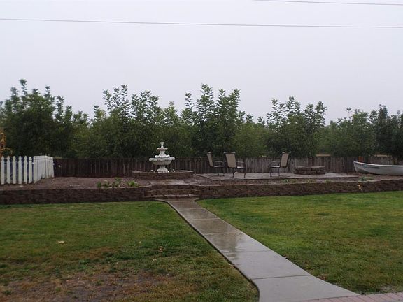 4th image of 18980 N Creekview Dr