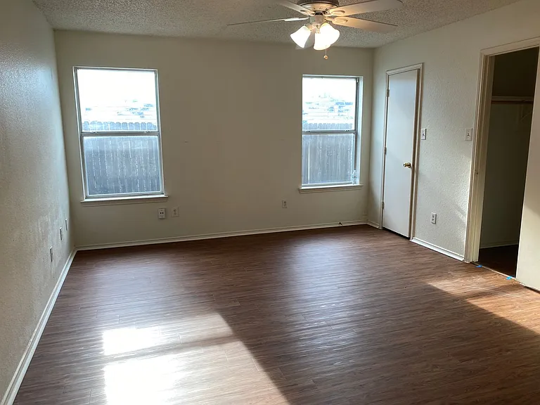 4024 Periwinkle Dr — Photo 14