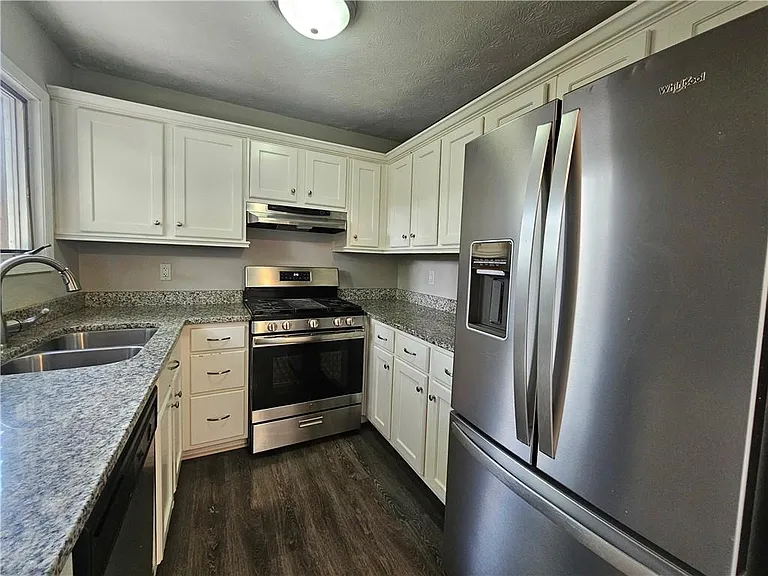 1192 Ashborough Dr SE #B — Photo 16