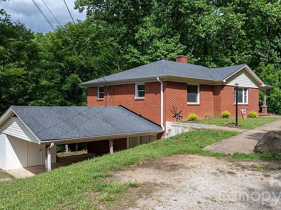 5th image of 4073 State Highway 226a