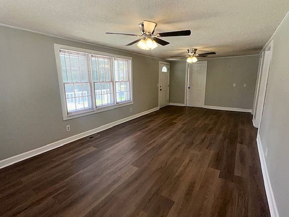 5th image of 2605 S Purvis Dr