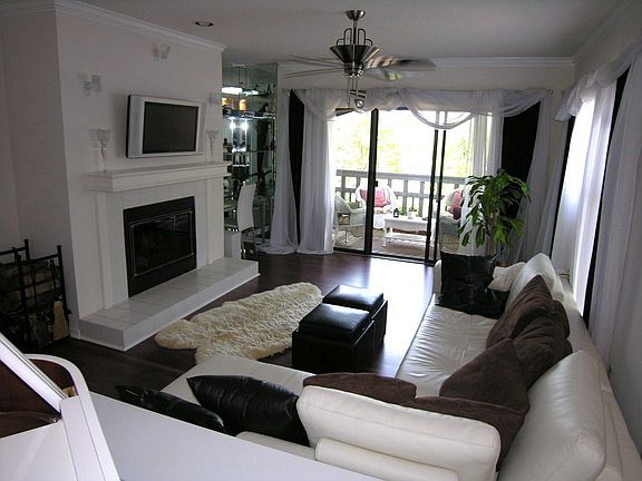 Living Room w/Fireplace