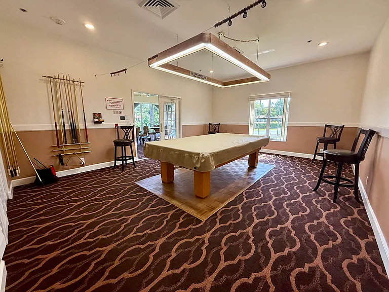 7922 Sandy Pointe Dr — Photo 53