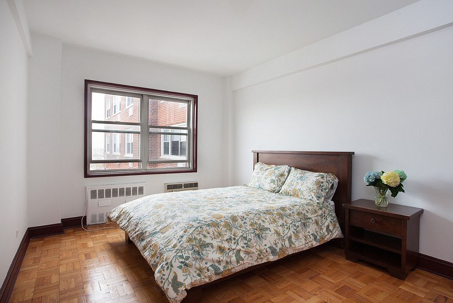 1st image of 10 Plaza St E APT 14D