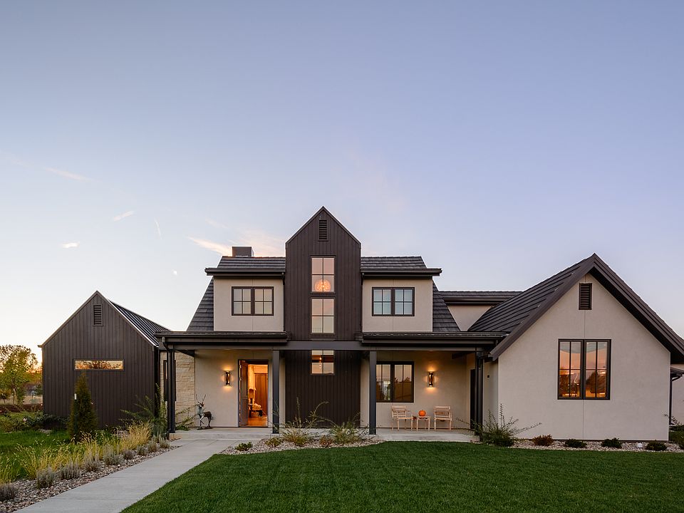 1st image of 8661 Portico Ln