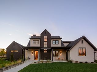 8661 Portico Ln, Longmont, CO 80503