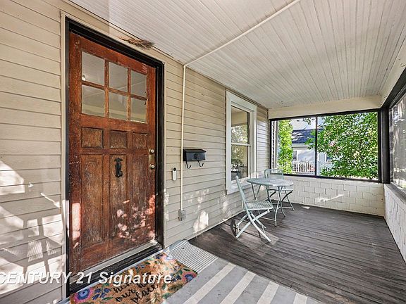 3rd image of 615 N Main St