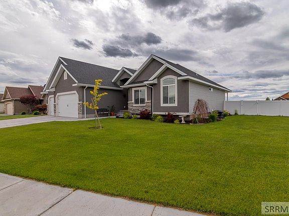 2nd image of 5125 Rock Hill Cir