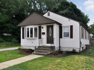 51 Raphael Ave, Providence, RI 02904