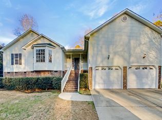 8425 Fawncrest Dr, Raleigh, NC 27603