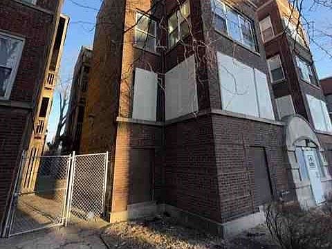 3rd image of 7133-7135 S East End Ave