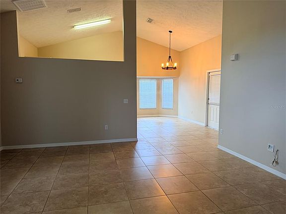 5th image of 4 Teak Run