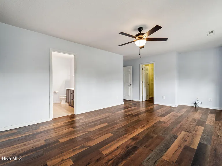 138 Briar Hollow Dr — Photo 12