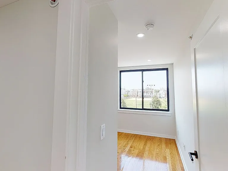 2636 Belgrade St — Photo 7