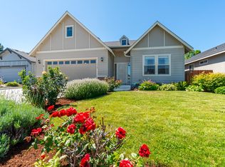 1112 NW Redwood Pl, Redmond, OR 97756