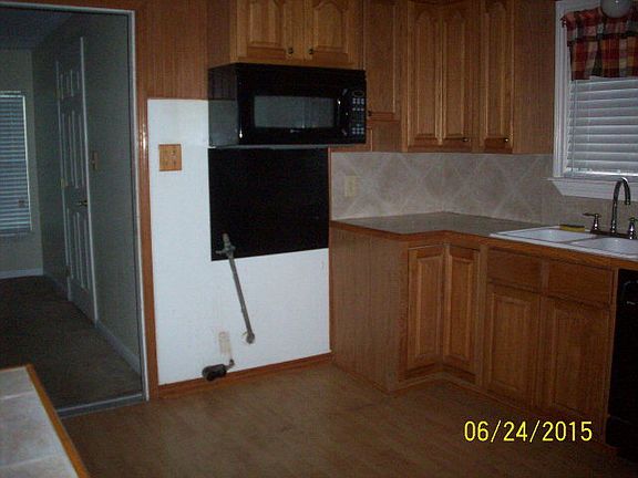 3rd image of 2206 E Mimosa Ave