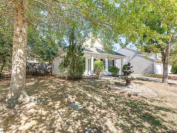 3rd image of 701 Highcrest Dr