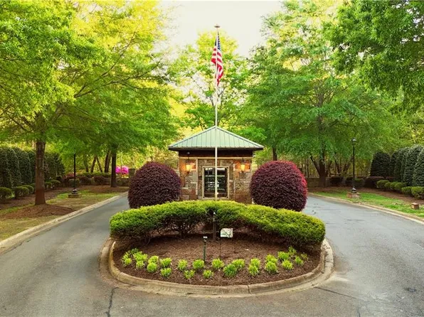 303 Healing Springs Dr, Denton, NC 27239