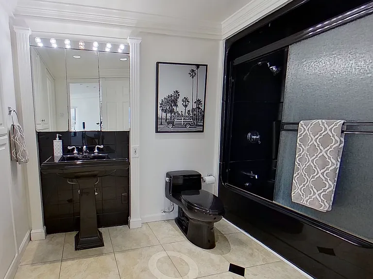 700 E Ocean Blvd #1804 — Photo 3
