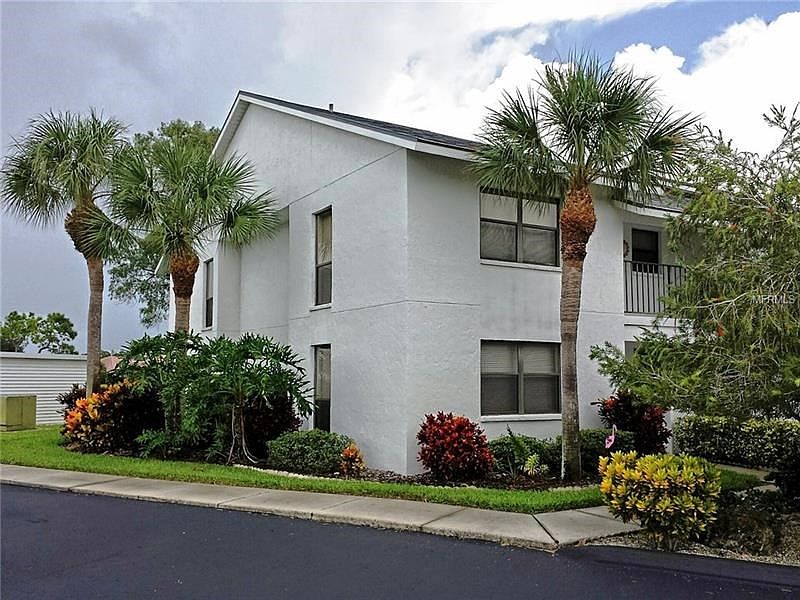 1100 Capri Isles Blvd #411