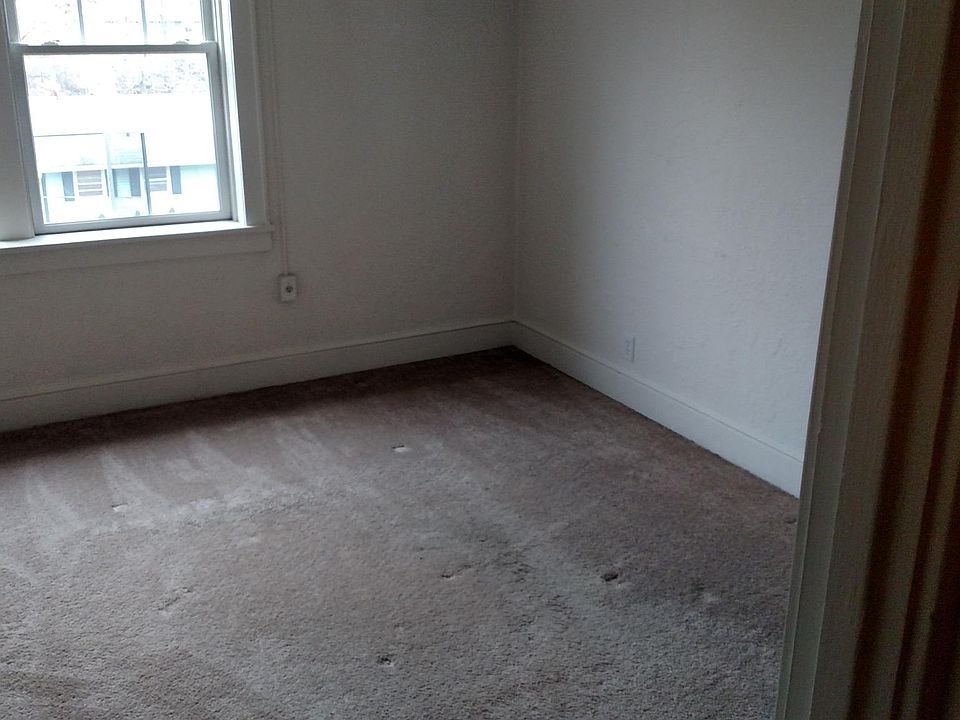 1st image of 34 Glenwood St APT 5