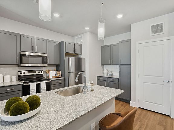 3rd image of 1720 Summit Crossing Ln #2108