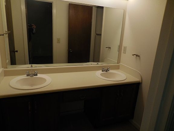 5th image of 455 Heritage Pl