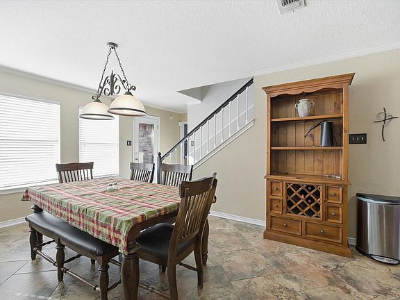 5th image of 3428 Pembroke Pl