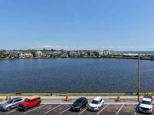 202 Deal Lake Dr #U-209, Asbury Park, NJ 07712