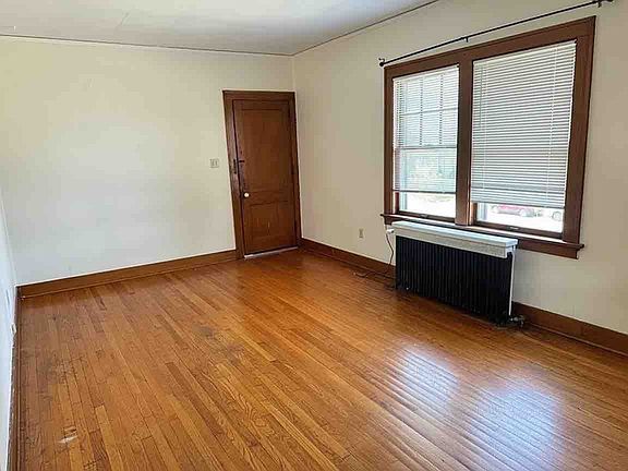 3rd image of 1635 Grande Ave SE APT B