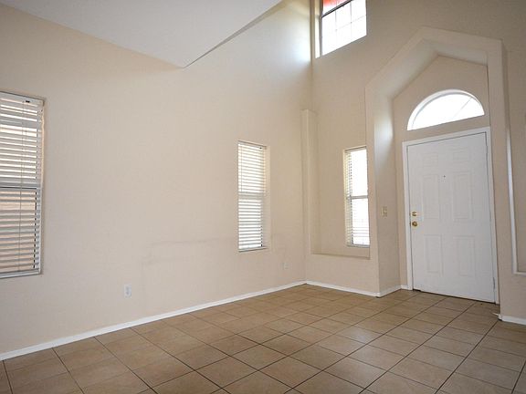 vaulted ceilings in living room
