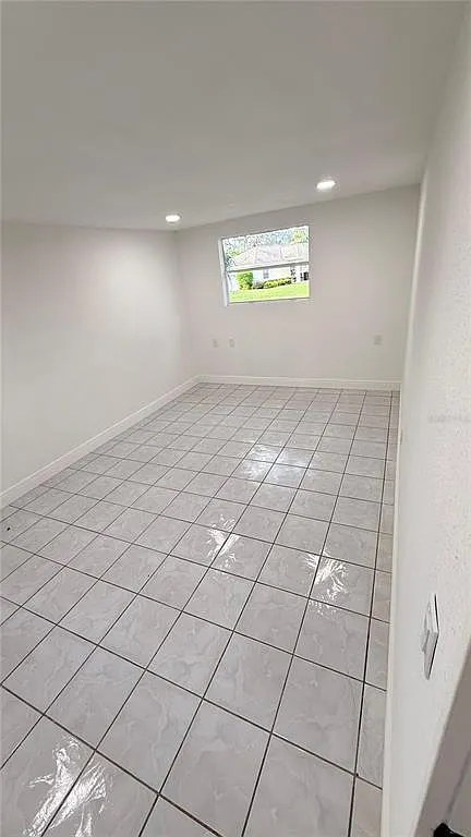 2 bed, 1.0 bath, 1248 sqft, $1,650 — Photo 4