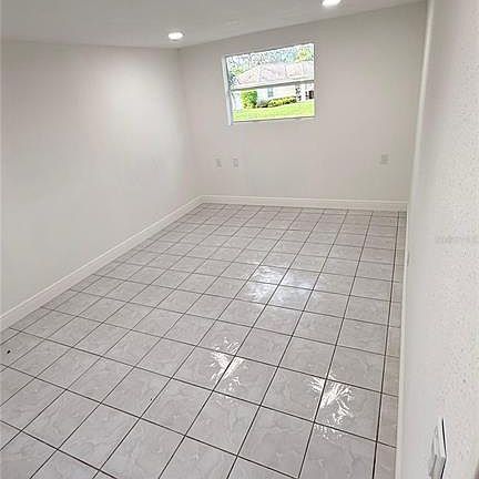4th image of 7332 N Cedar Point Dr #1