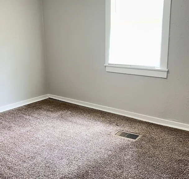 3164 Madeline Cir — Photo 9