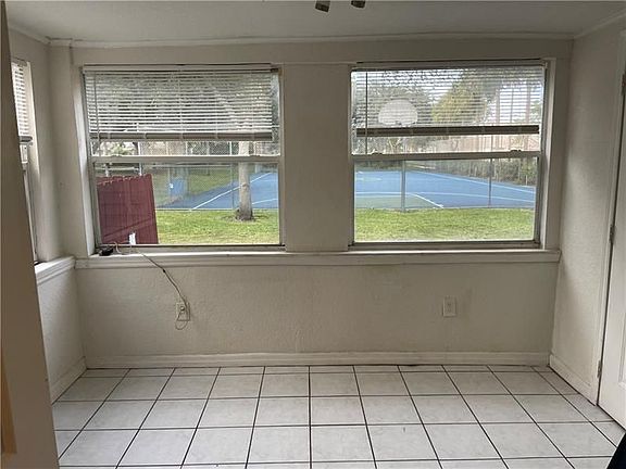 3rd image of 238 SW 1st Ave