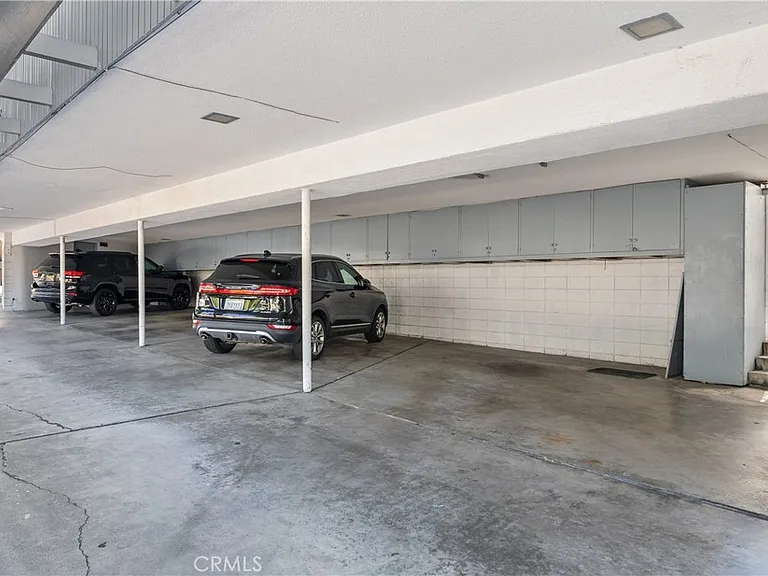 3205 Bayside Dr — Photo 16