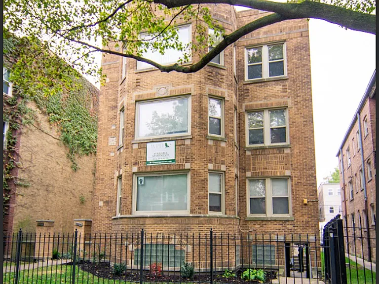 8214 S. Ingleside — Photo 7