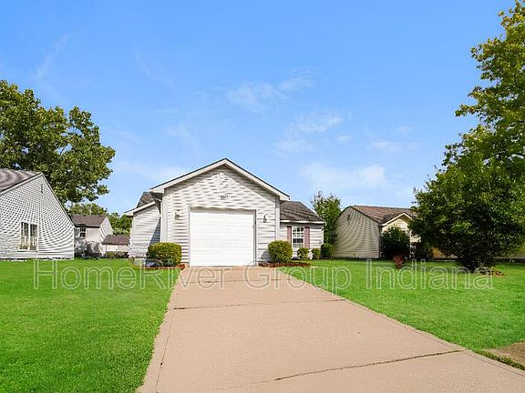 2nd image of 3729 Lacebark Dr
