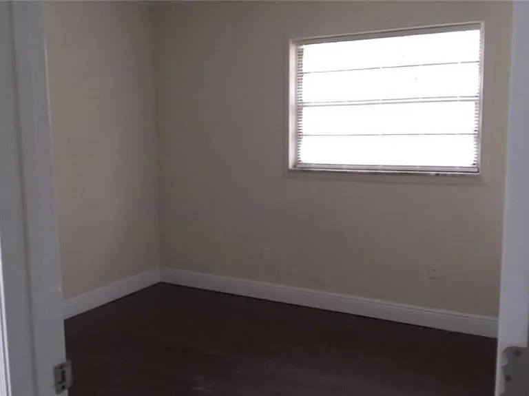 5036 College Dr — Photo 12