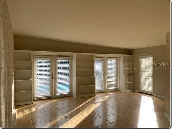 3rd image of 3808 Ibis Dr