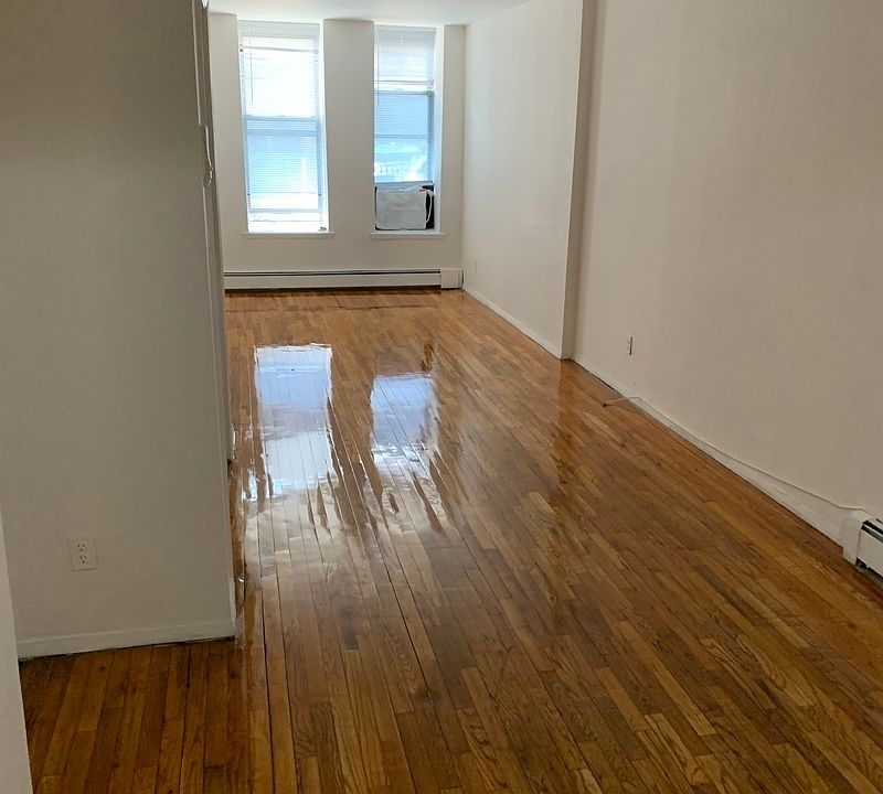 2nd image of 169 E 102nd St APT 1B