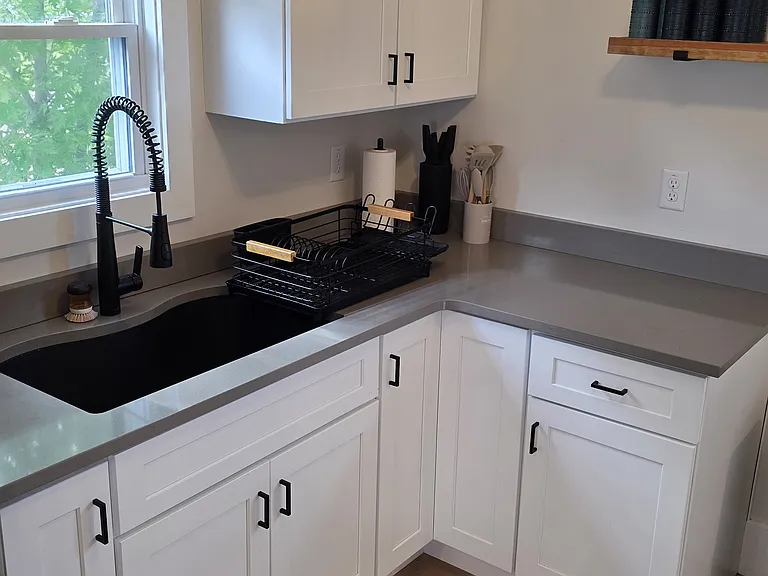 1409 E Samuel Ave — Photo 11
