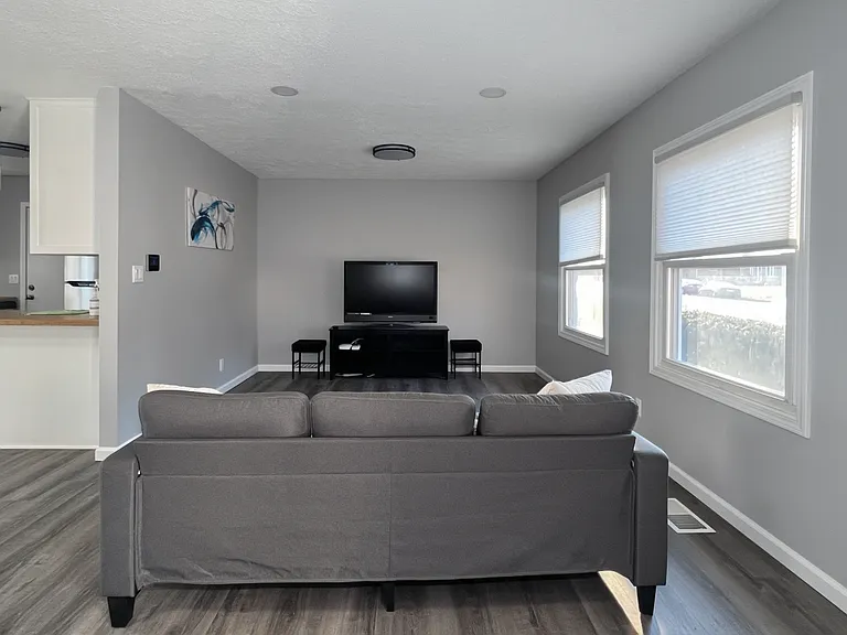 178 W Navajo St — Photo 4