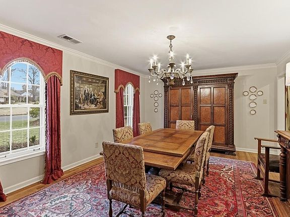 4th image of 6604 Monmouth Dr