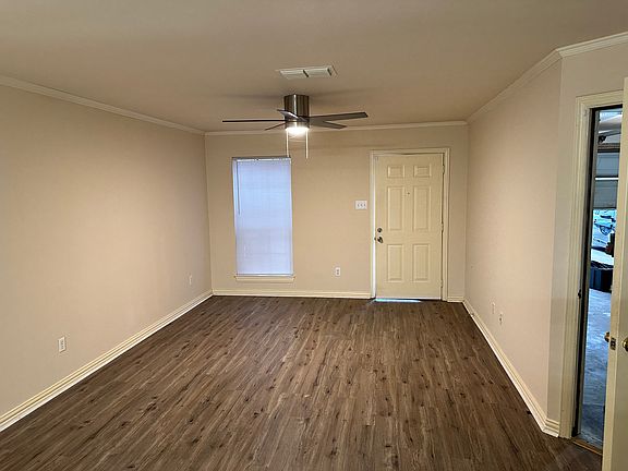 5th image of 411 N Jackson Ave APT B