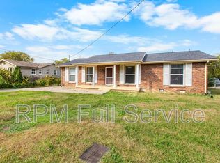 465 Clearwater Dr, Nashville, TN 37217