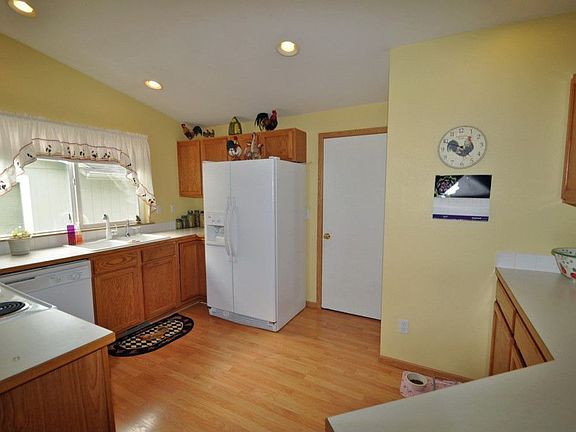 2nd image of 1124 184th Street Ct E