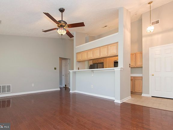 4th image of 13112 Briarcliff Ter #5-109